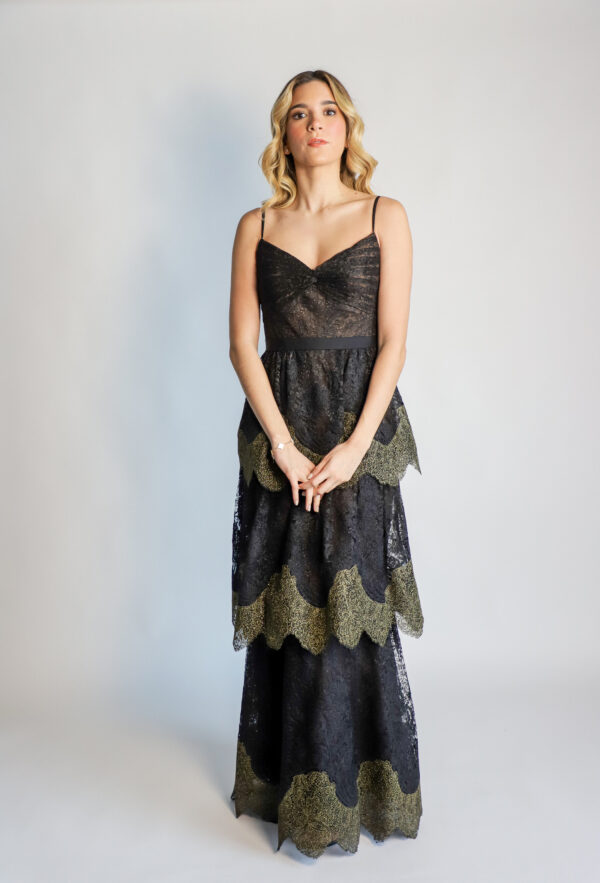 Marchesa Gown negro con dorado