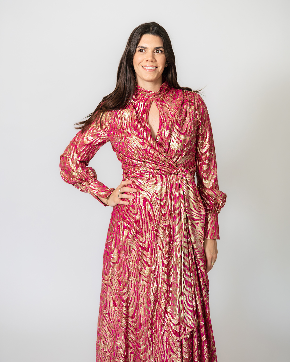Jonathan Simkhai Gown goldpink manga larga - Imagen 2