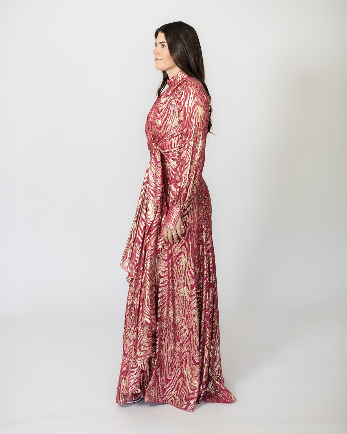 Jonathan Simkhai Gown goldpink manga larga - Imagen 3