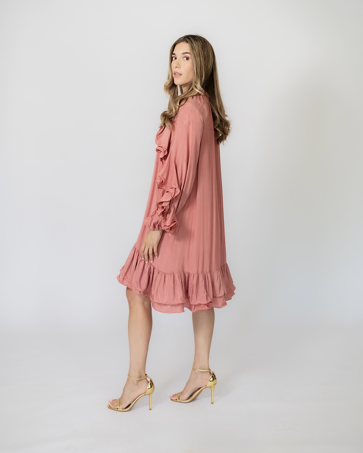 &OtherStories mini ruffle dress - Imagen 2